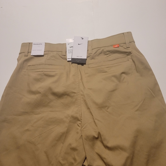 Nike Dri-FIT UV Men's 10.5" Golf Chino Shorts - Picture 16 of 16